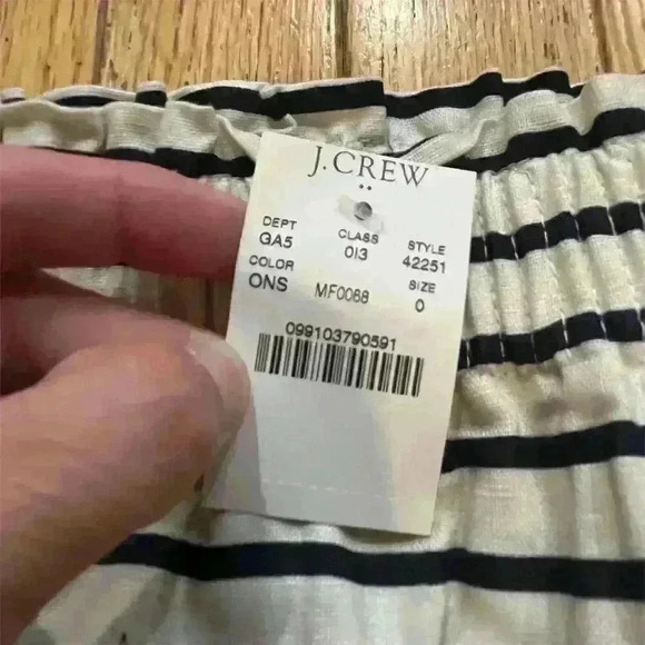 J.Crew Women's Striped Mini Skirt White Size 0 Casual Elastic Waist - Picture 2 of 6